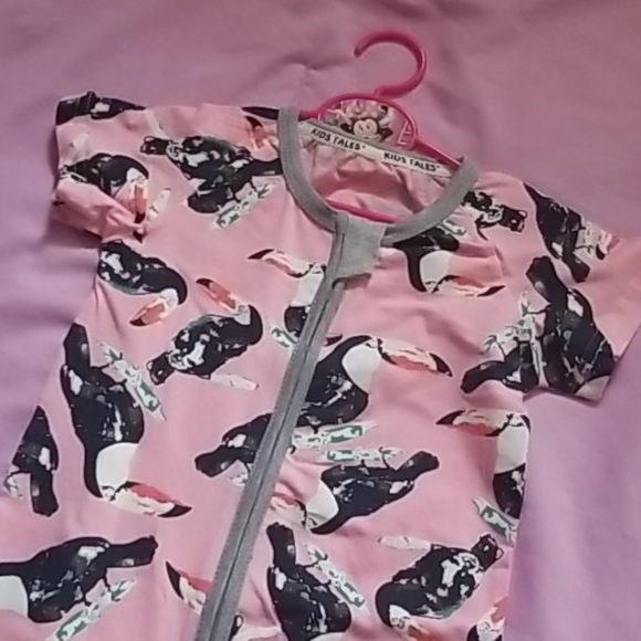 Penguin Baby Jumpsuit - Picture 3 of 6